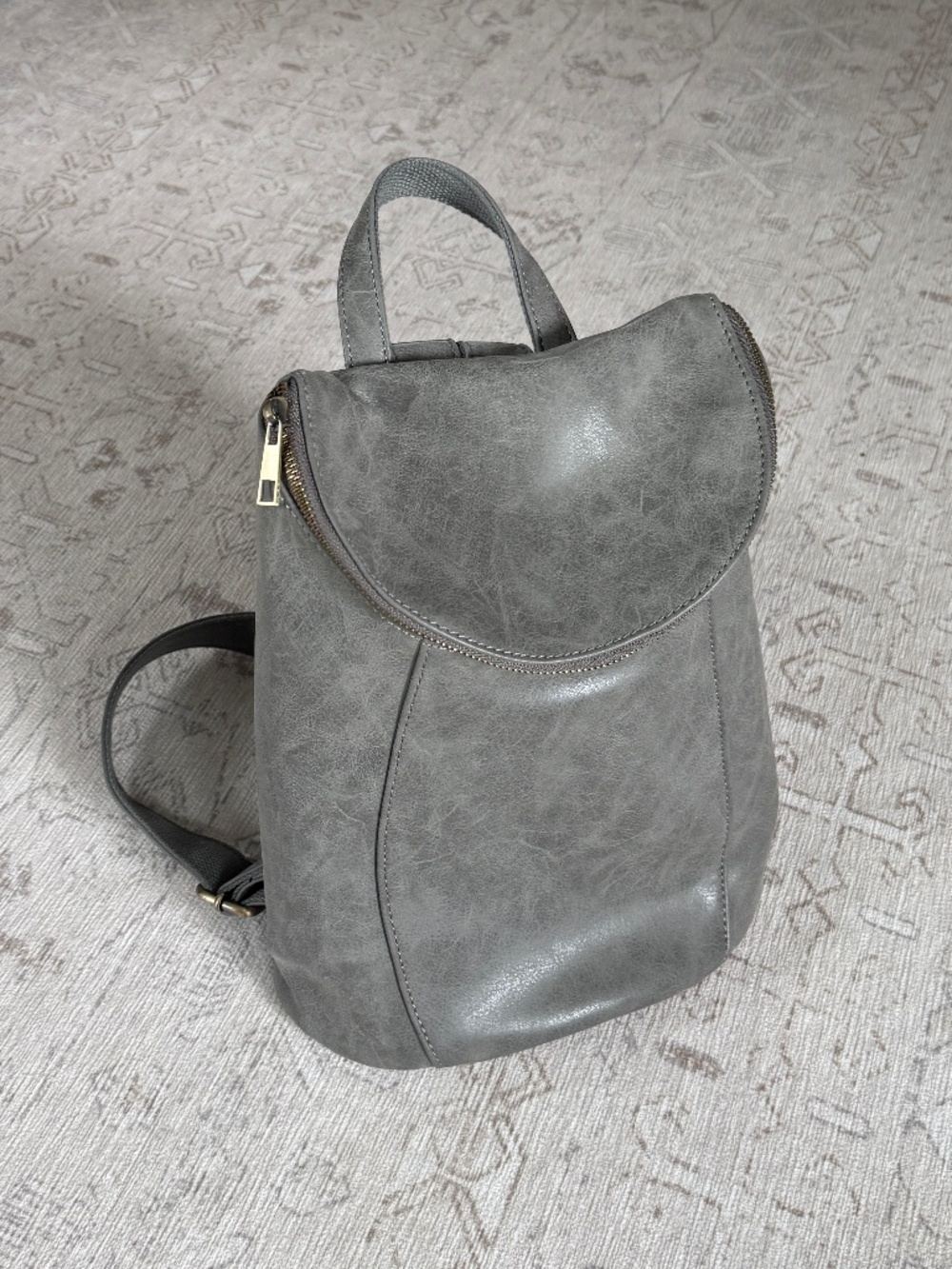 Joy Susan Women’s Alyssa Distressed Backpack